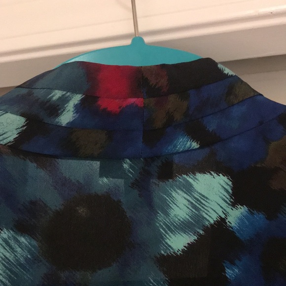 EUC Anthropologie FEI wrap silk floral top size 4 - Picture 6 of 7